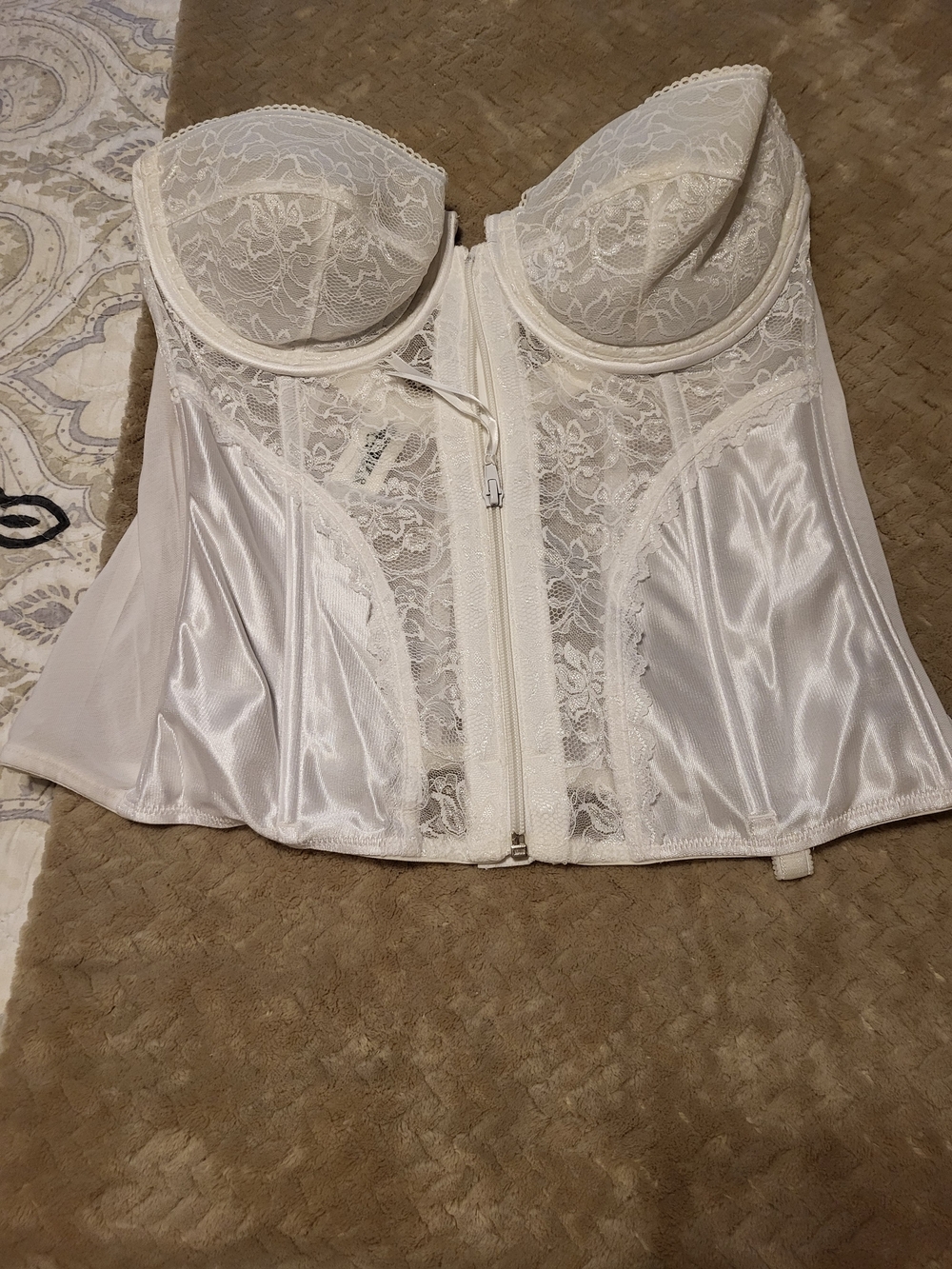 WHITE Lace Bustier with Front Zipper - Women's Intimates